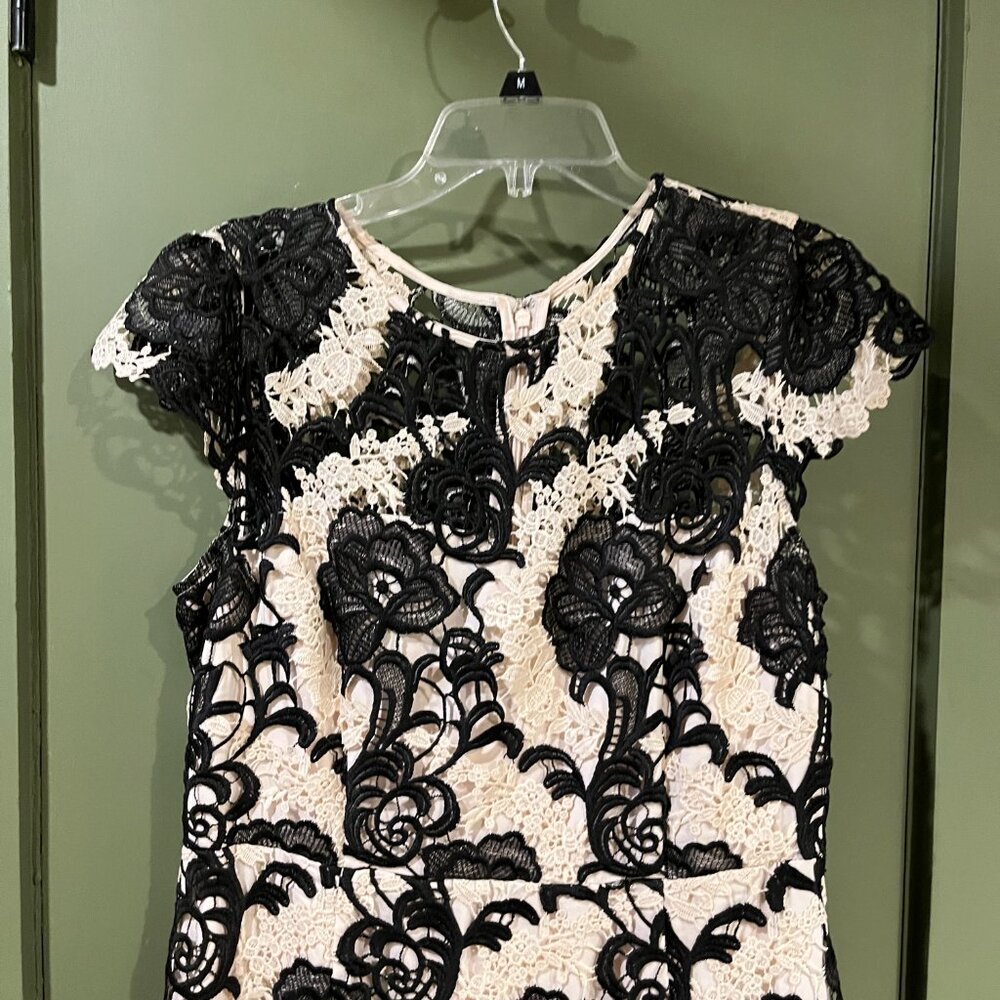 Antonio Melani Black & Cream lace evening event gala midi gown dress 14